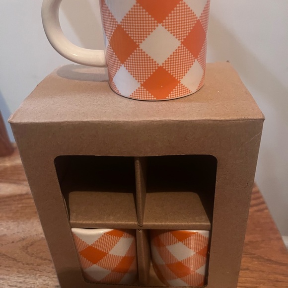 Orange Checkered or Gingham 3- Small Mug Set - Picture 2 of 5
